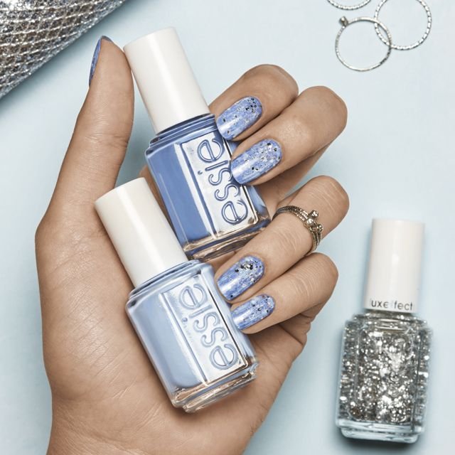 Snowfall Sparkle Nageldesign