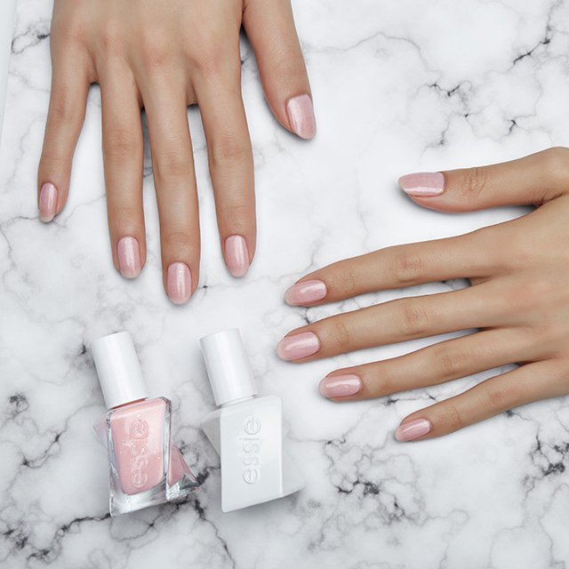 Nägel mit Gel-Glanz selber machen - Nagel-Artikel & Tipps - essie