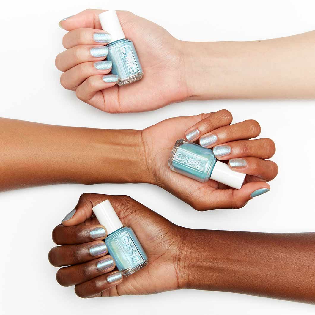 Let It Ripple Sprudelnder Hellblau Schimmernder Nagellack Essie