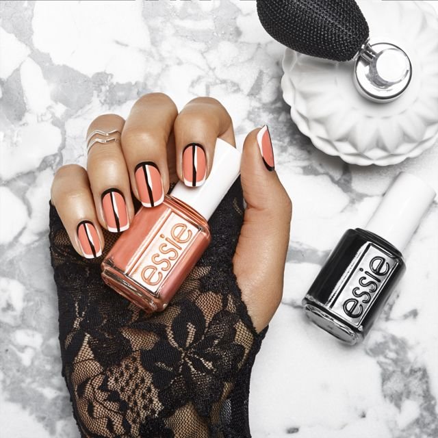 Haute For Halloween Nageldesign