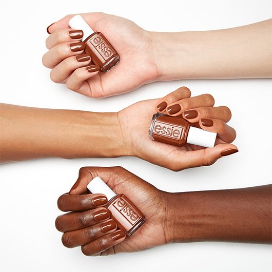 row with the flow Nagellack Swatch