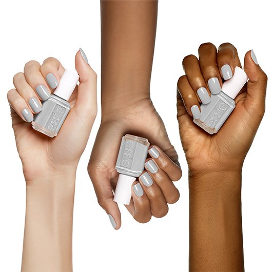 Tragebild zu dem Essie-Nagellack Nr. 604 in der Nuance "Press Pause"